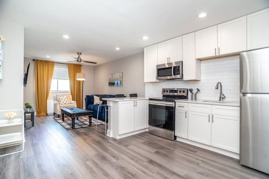 Primary Photo - 215 Piedmont Ave NE