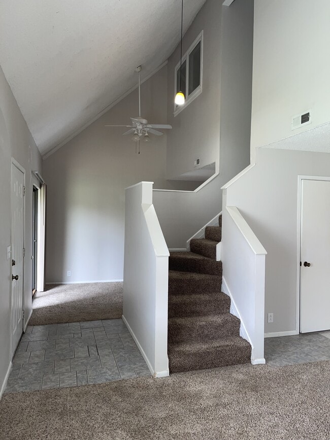 Building Photo - 207 Wisconsin St