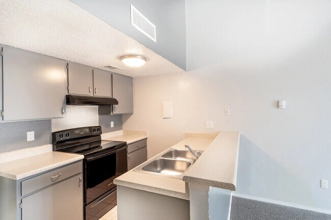 1 Bedroom Loft Kitchen2 - 1201 Pecan Square Dr