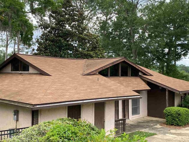 Building Photo - 311 Westwood Dr