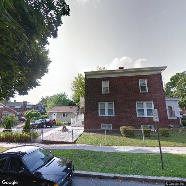 Primary Photo - 2402 North 4th Street