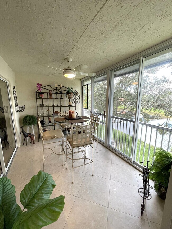 Building Photo - 7936 Laina Ln