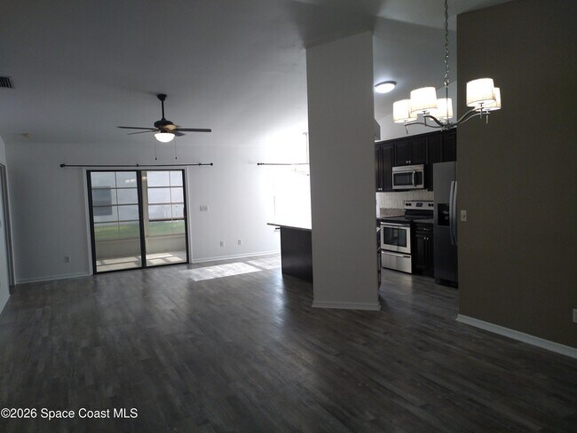 Building Photo - 3619 Egret Dr