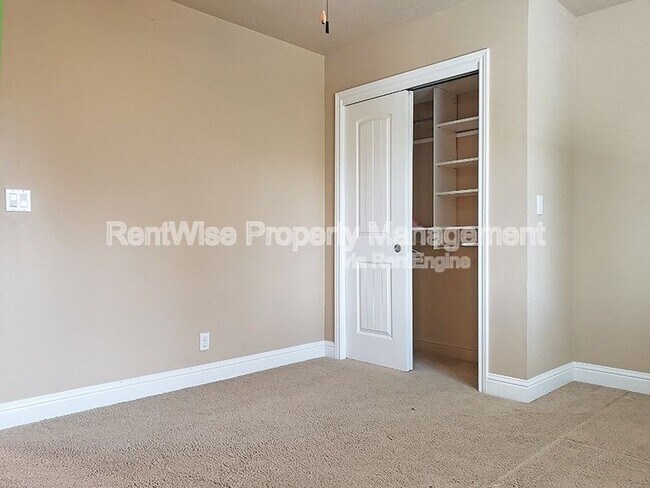 Building Photo - 1473 N Watson Way