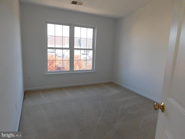 Building Photo - 25207 Bald Eagle Terrace