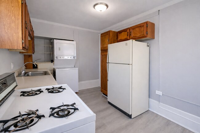 Building Photo - 1309 Linden Ave