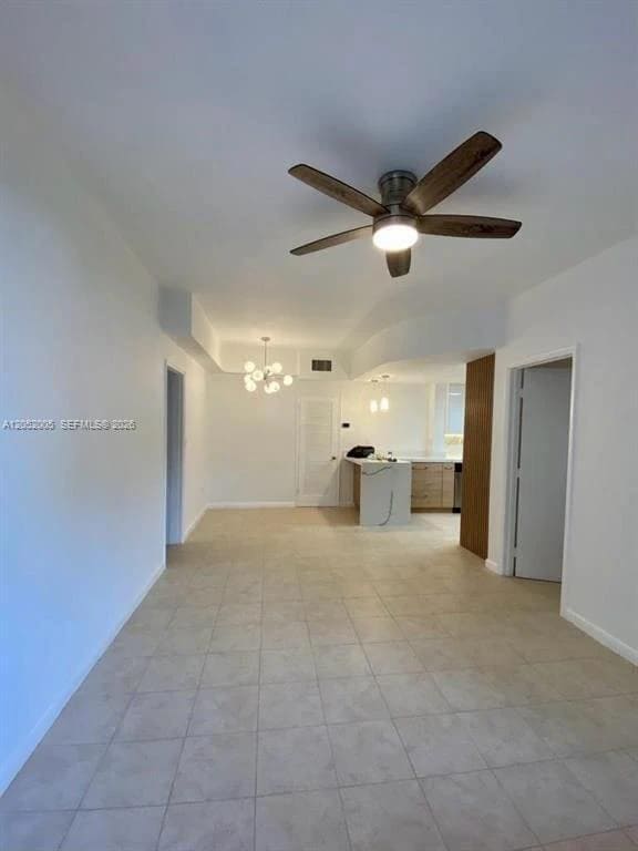 Building Photo - 910 Bay Dr