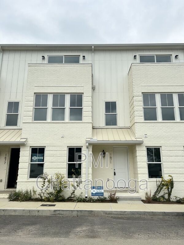 Building Photo - 1671 Adams St