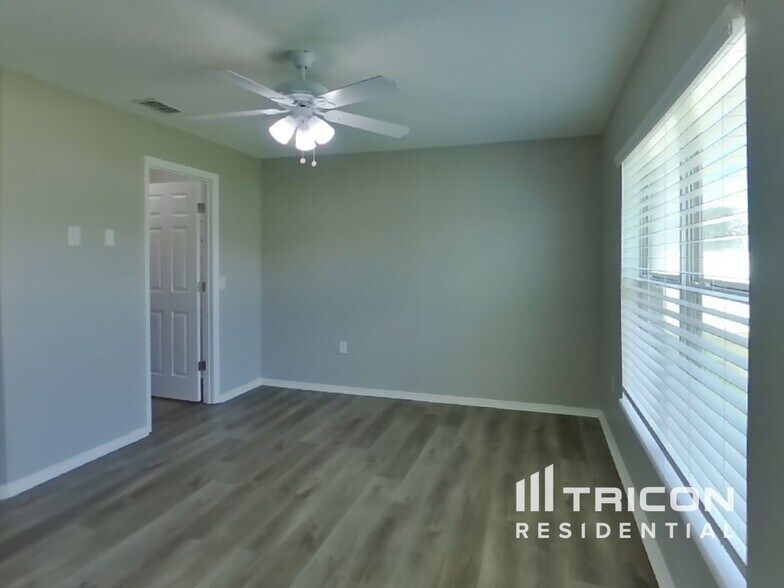 Building Photo - 3503 Harlequin Dr