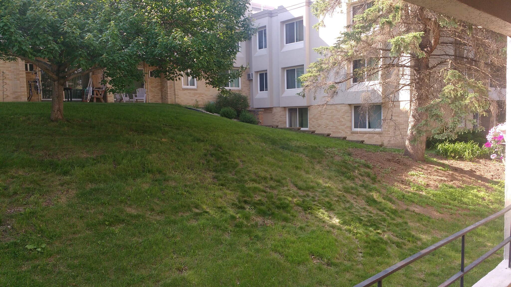 Building Photo - 358 Elton Hills Dr NW
