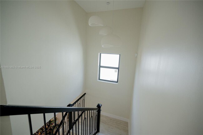 Building Photo - 15282 SW 173rd Ln