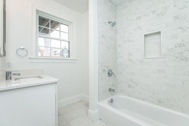 Building Photo - 20 Sheridan Ave