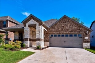 Building Photo - 1109 Birchwood Ln