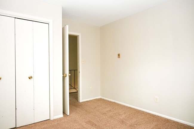 Building Photo - Kimball Duplex 1