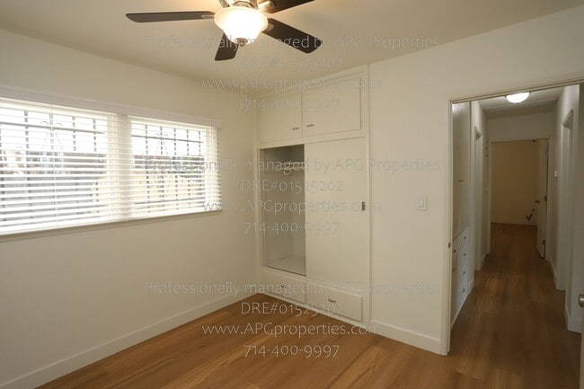 Building Photo - 919 W Wilshire Ave