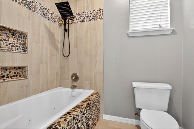 Building Photo - Beautiful Diamondhead Home