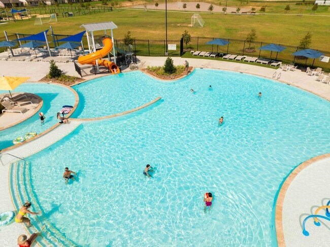 Building Photo - 3028 Avenida Sonoma Dr