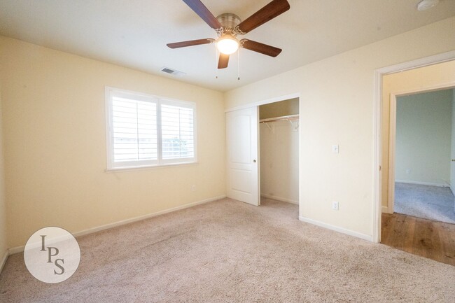 Building Photo - NorthWest Fresno Home, 3BR/2BA, Built 1998...