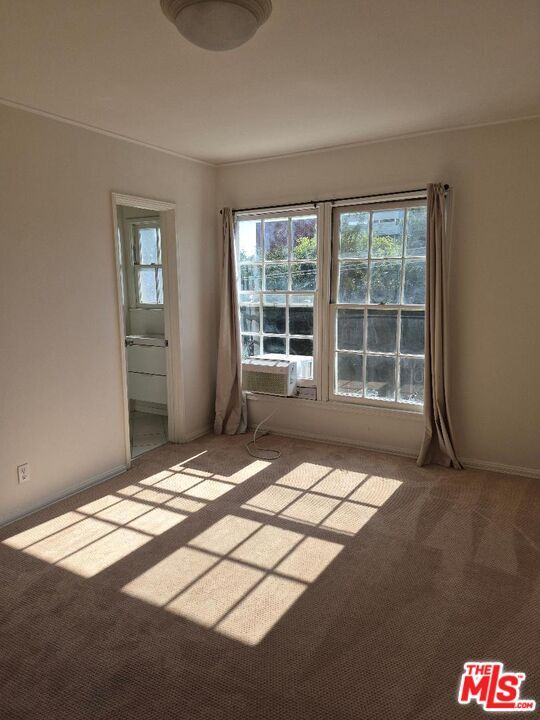 Building Photo - 8551 Holloway Dr