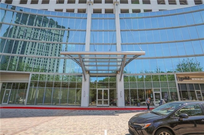 Building Photo - 3324 Peachtree Rd NE
