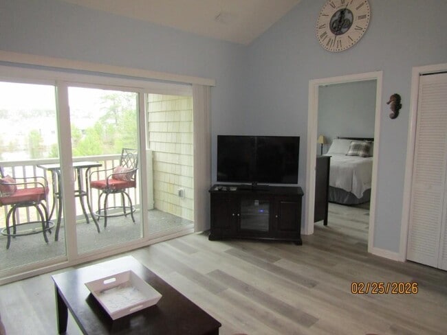 Building Photo - 144 Scotch Broom Dr