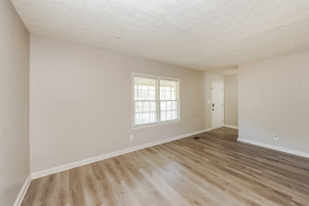 Building Photo - 1255 Skyhaven Rd SE
