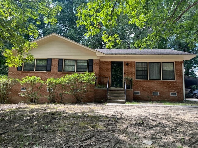 Primary Photo - Renovated 3 Bedroom Ranch in Raleigh, Avai...