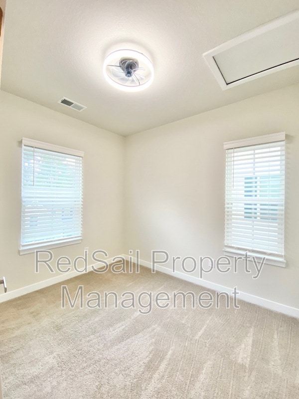 Building Photo - 1744 Defiance Dr