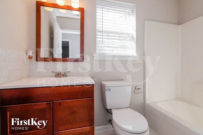 Building Photo - 1018 Salmon River Dr
