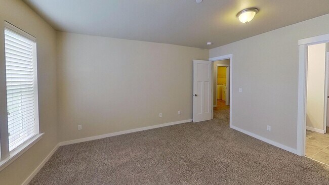 Building Photo - 2616 Tranquil Ave NW
