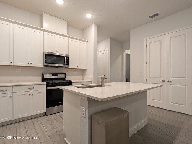 Building Photo - 4408 Sun Lily Ct