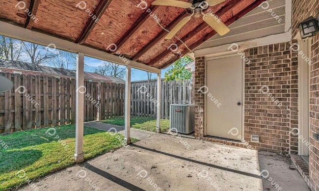 Building Photo - 11568 Jade Ln SE