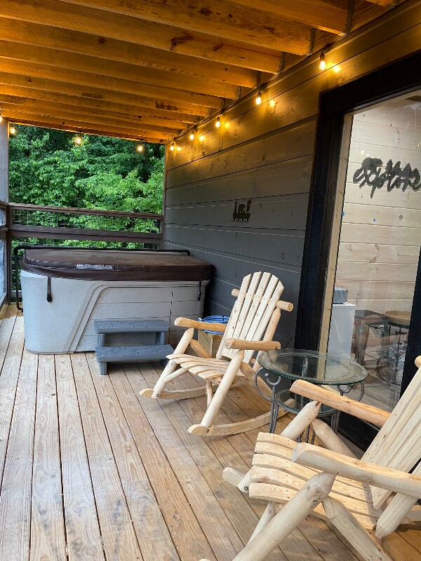 Building Photo - 4227 Round Top Way