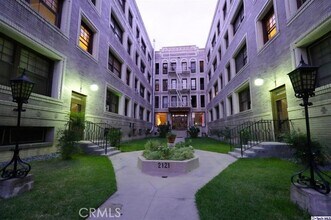 Building Photo - 2121 James M Wood Blvd