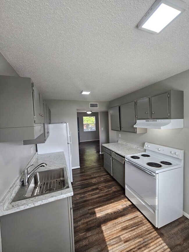 Interior Photo - The Cove on Tazewell
