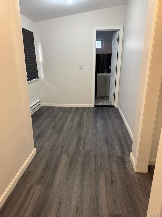 Building Photo - 17 Dillon Rd