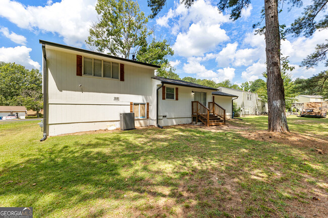 Building Photo - 6940 Cainwood Dr