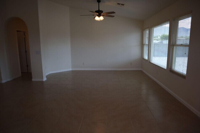 Building Photo - 2630 Lemoor Ct