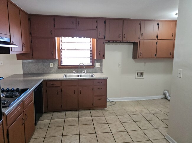 Building Photo - 3101 Cabriolet Trail