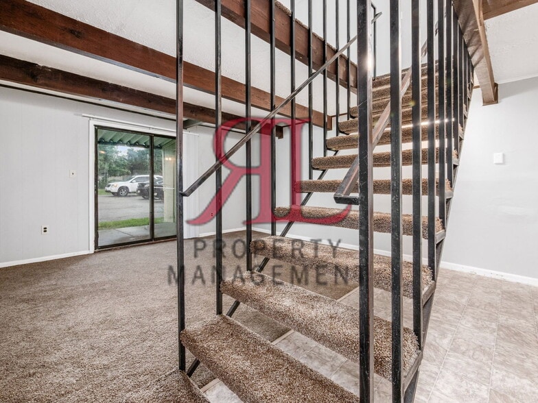 Building Photo - 4921 Myers Rd