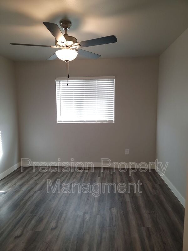 Building Photo - 196 Mcgriff Way