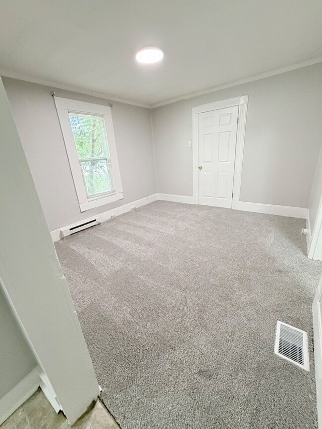 Building Photo - "Charming 3-Bedroom Home in the Heart of Winston-Salem-Pets Welcome Housing Vouchers Accepted!