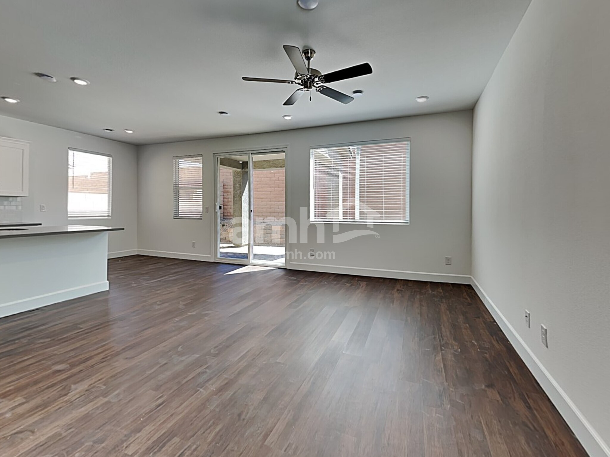 Building Photo - 8921 Tiger Tooth Ave