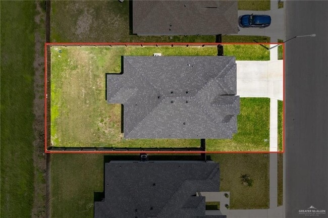 Building Photo - 521 Oak Ridge St