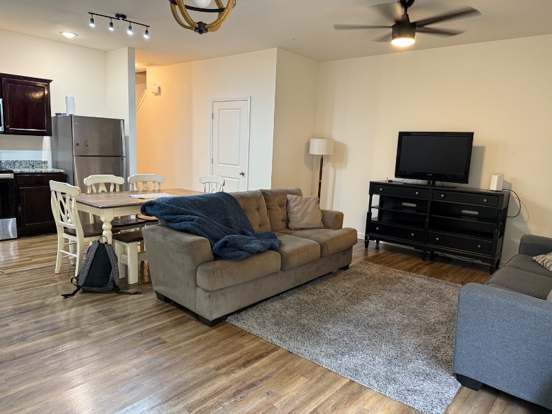 Building Photo - 11912 Fuller St