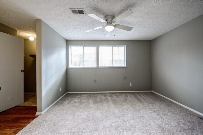 Building Photo - 2887 Royal Path Ct