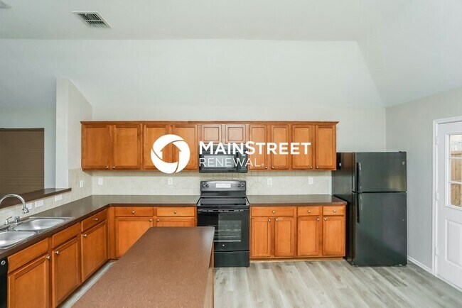 Building Photo - 4 Bedroom Pet-Friendly Home in Forney, TX with Main Street Renewal