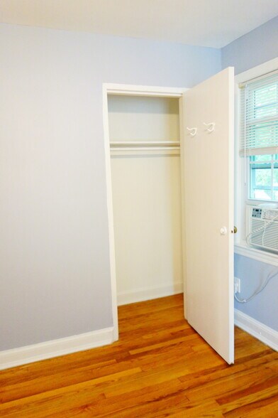 Building Photo - 311 Domer Ave