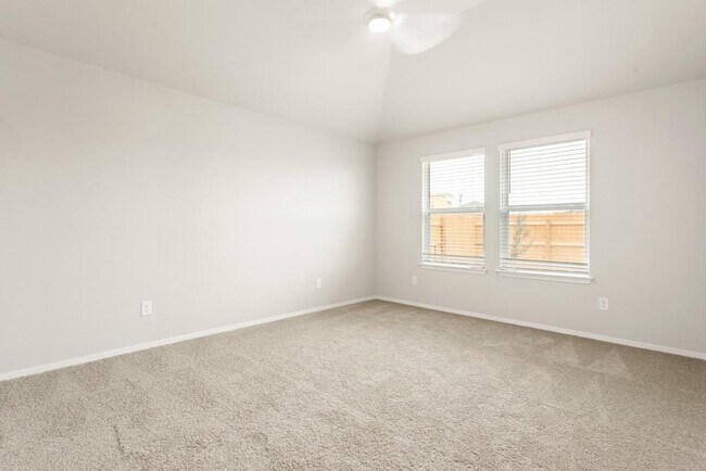 Building Photo - 231 Trailside Ln