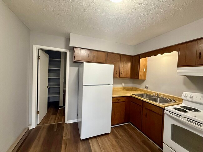 Building Photo - 1155 KY-3057